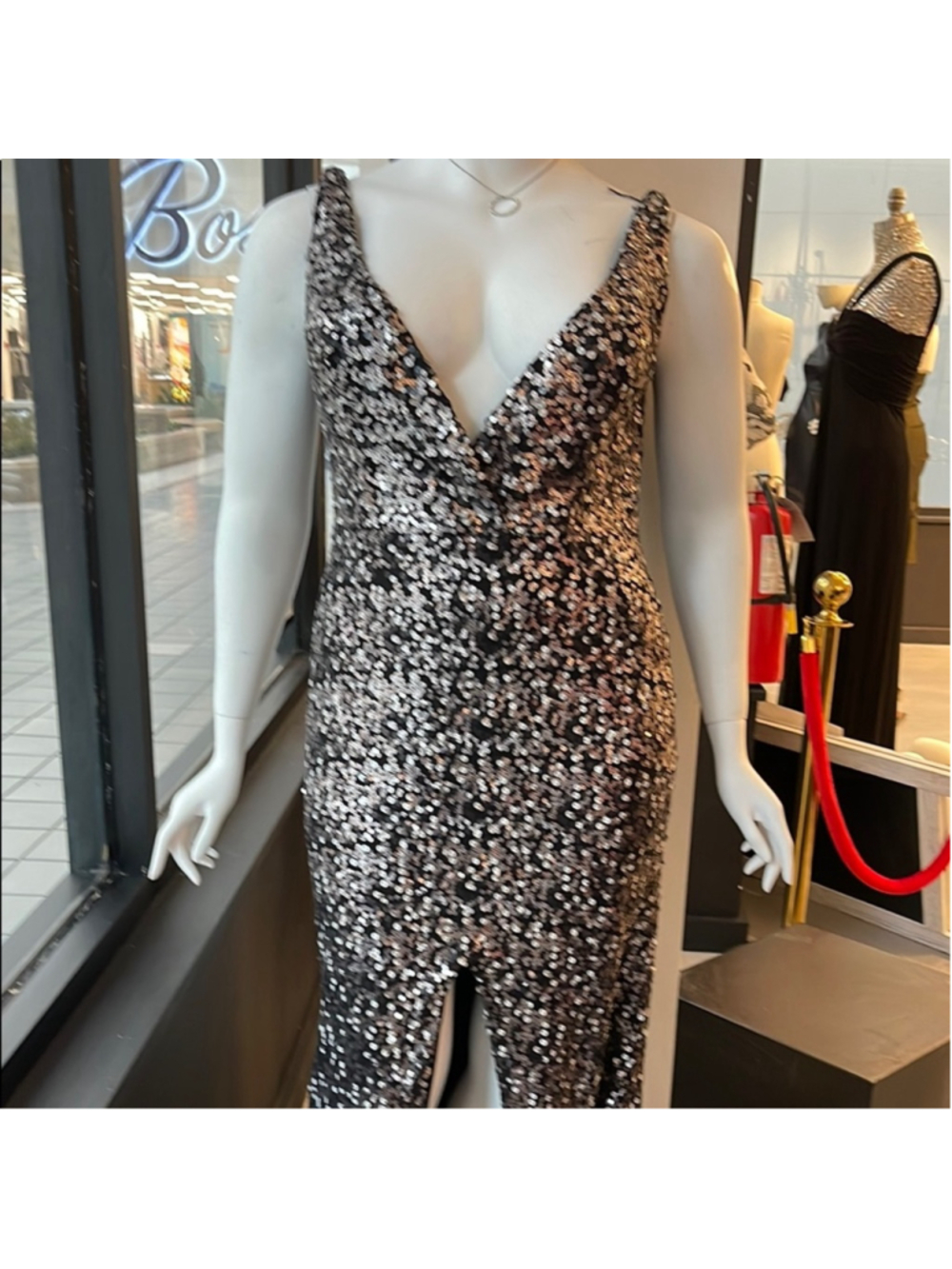 NFINITE FORM Black Silver Sequin Plunge V-Neck Maxi Evening Gown Size 18 - Picture 4 of 11